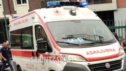 Arbitro all'ospedale dopo essere stato spinto contro la porta: dirigente squalificato 4 anni