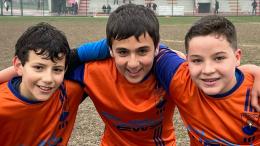 Due gol meravigliosi da centrocampo decidono una delle gare più combattute del weekend