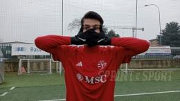 È uno scontro diretto a senso unico: i rossoblù fanno due gol e continuano a sognare