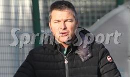 Clamoroso in casa della capolista, l'allenatore prende e se ne va a 5 giornate dalla fine