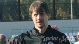 Ha 5 partite per evitare di essere risucchiato nel baratro, il difficile compito dell'ex difensore di Serie A