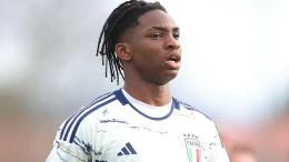 È letale sia con la Juventus che con l'Italia pur un anno più giovane dei compagni: ecco il giocatore del futuro