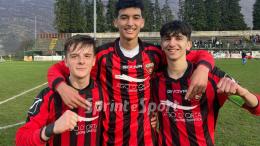 Un gol in extremis del super sub completa la rimonta rossonera nel derby: il lago d'Orta rimane senza padroni