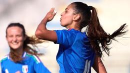 Italia spettacolare all'esordio: golaeada senza storia in attesa del confronto pi&ugrave; importante