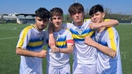 È una rimonta pazzesca! Segnano tre gol in cinque minuti nella ripresa e ribaltano il match