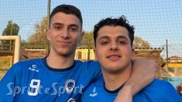 Succede tutto in due minuti: il fantasista e il bomber consegnano ai blues lo scontro diretto