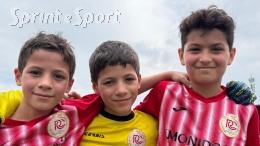 Una rimonta clamorosa nel segno dei gemelli: il bomber e il super portiere consegnano il girone ai biancorossi