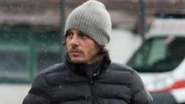 Il club è in crisi nera, la trasferta la paga l'ex presidente degli avversari