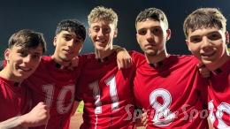 Ma che trionfo è?! I rossoneri la ribaltano 3-0 a 5-3 e vincono il campionato all'ultima curva