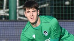 Gol decisivo dell'attaccante che si è spostato di 500 chilometri a gennaio, la società-modello passa il turno