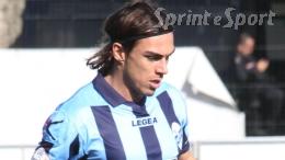 Torna dopo 5 anni e riporta subito il club tra i Professionisti, l'ex difensore è l'idolo della città di 115mila abitanti