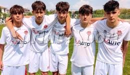 Dopo il clamoroso palo una grandinata di reti, la squadra dei Regionali non dà scampo a quella dei Provinciali