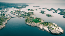 I 4 campi da calcio più assurdi del mondo