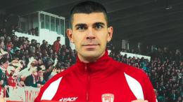 Arriva a dicembre, vince il campionato e ora fa gola a una marea di squadre, tutti vogliono l'attaccante 