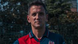 Oltre 20 anni di carriera, una promozione in Serie A e più di 100 gol fatti: si ritira una leggenda