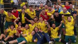 A 53 anni firma una promozione clamorosa: il club più a sud della regione sale di categoria