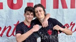 È un'impresa straordinaria! Sotto 3-0 in un tempo, rimontano nella ripresa con un rigore al 99'