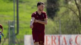 Ecco il salto! Segna più di 20 gol, diventa Re dei bomber e attira la storica piazza