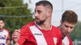 A soli 29 anni ci lascia un ragazzo solare, appena 12 giorni fa aveva festeggiato la promozione con la sua squadra
