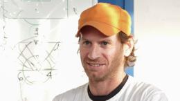 È lui il prescelto! Retrocedono e presentano il nuovo tecnico: «Vogliamo risalire subito»