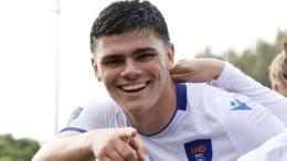 Fa grandi cose in Serie D, gioca una Viareggio Cup da protagonista e ora è il suo momento: l'attaccante sale tra i Prof