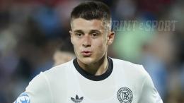 Suo padre vinse l'Europeo nel 1994 con l'Italia, lui la affronta da avversario: è un incrocio che entusiasma già