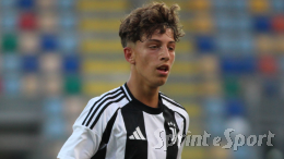 Suo padre ha vinto tutto con la Juventus: lui a 15 anni segue le orme e firma uno storico Scudetto!