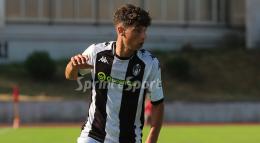 Il terzino Campione d'Italia segna a raffica e attira i club dal professionismo