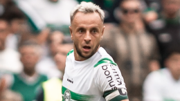 779 partite, 31 trofei e un passaggio anche in Serie A: si ritira uno dei calciatori più vincenti di sempre