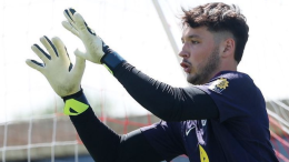 Venduto a 17 milioni, ora il club è disposto a spenderne 40 per riprenderselo e sostituire lo storico portiere