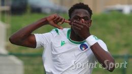 Il viaggio dei sogni! Giocava senza scarpe, stupisce l'Italia e cambia ancora vita per diventare grande