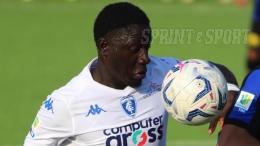 Va via il figlio d'arte ma arriva una vera minaccia per i difensori avversari, il club fa il colpaccio