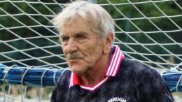 A 82 anni il leggendario portiere torna tra i pali: nessuna passerella ma una sfida vera e propria