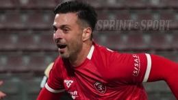 Oltre 550 partite tra i Prof e 130 gol fatti, l'attaccante è pronto a entusiasmare la blasonata neo promossa