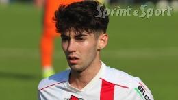 Botta del centrocampista del futuro e risposta in rovesciata dell'attaccante al 90', è un derby scoppiettante