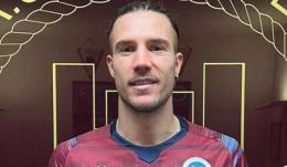 Diventa papà e poche ore dopo segna il gol che chiude un magnifico 5-0: la corazzata delizia i suoi 8mila tifosi