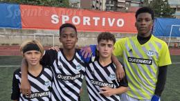 5 gol e un assist del portiere in un primo tempo pazzesco: i bianconeri strappano i 3 punti con una super prestazione