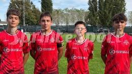 Subiscono gol in apertura, poi dilagano: all’esordio va in scena un settebello da capogiro