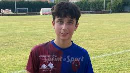 Un gol nel finale decide il derby, il bomber segna la prima doppietta stagionale 