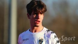 Due triplette in 180 minuti, la seconda nel giorno del suo compleanno: l'inizio da sogno del bomber dei sogni