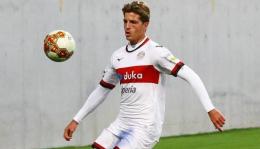 Una favola senza fine! Il bomber subentra e firma la rete della vittoria all'esordio assoluto