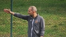 Il tecnico si dimette dopo cinque giornate: è la fine di un'avventura durata poco più di un anno