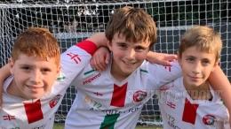 Un poker, un gol da metà campo e tanta qualità: è una parrita da urlo