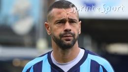 Festeggia le 500 presenze tra i Professionisti espugnando uno storico stadio, a 40 anni è un giocatore infinito