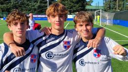 Il derby per il primo posto è pazzesco! Con tre gol mantengono il record di imbattibilità 