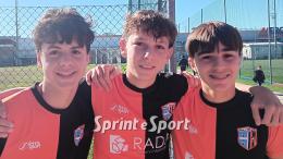 Con tre gol nel primo tempo dominano il big match, rilanciandosi in classifica