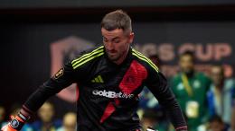 L'Impero è tornato! Due rigori sbagliati ma la sfida degli ex compagni la vince il diez con tre gol