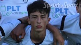 Entra e dopo 5 minuti segna il suo 1° gol tra i Professionisti evitando il ko, il centrocampista è già idolo