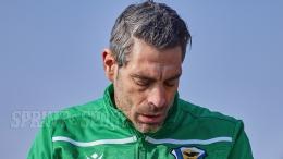 Pazzesco: l'avventura del tecnico dura solo una settimana, al suo posto arriva l'uomo dei record