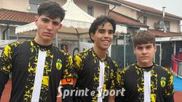 Due gol da 30 metri nello scontro ai vertici, le due capoliste pareggiano in una sfida al cardiopalma